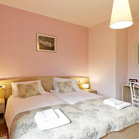 Spacious Sany With Private Pool וילה פאזין